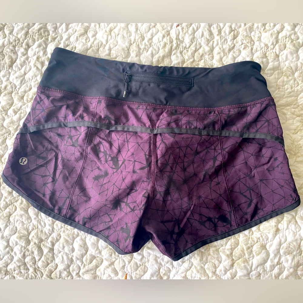 Lululemon - Size 4 - Running Shorts